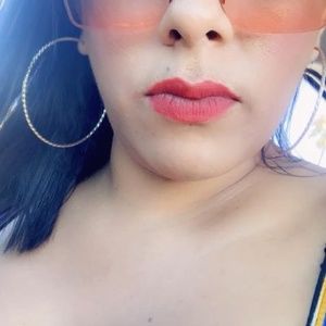 Meet your Posher, Athena